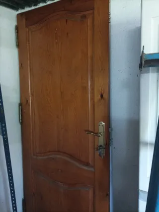 Puerta maciza madera 200x80