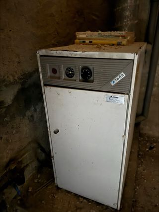 URGE! Caldera Gasolio+10 Radiatori + 300l gasolio