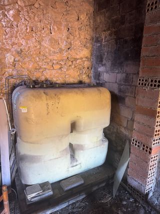 URGE! Caldera Gasolio+10 Radiatori + 300l gasolio