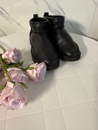 Stivaletti UGG Bassi Pelle Neri