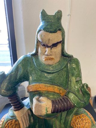 Antiguo guerrero chino barro esmaltado