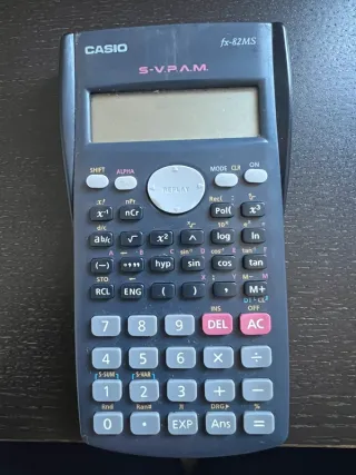 Calculadora Casio fx82MS