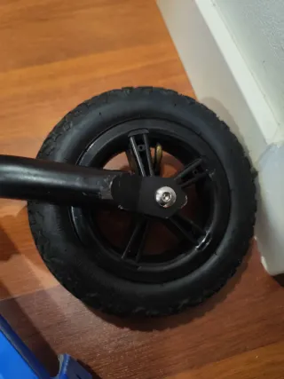 Patinete Dirt Scooter Azul. Solo venta en persona