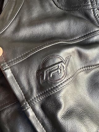 Chaqueta de cuero negra TRY para moto