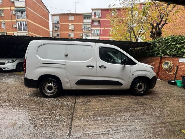 Peugeot Partner 2019 caja larga