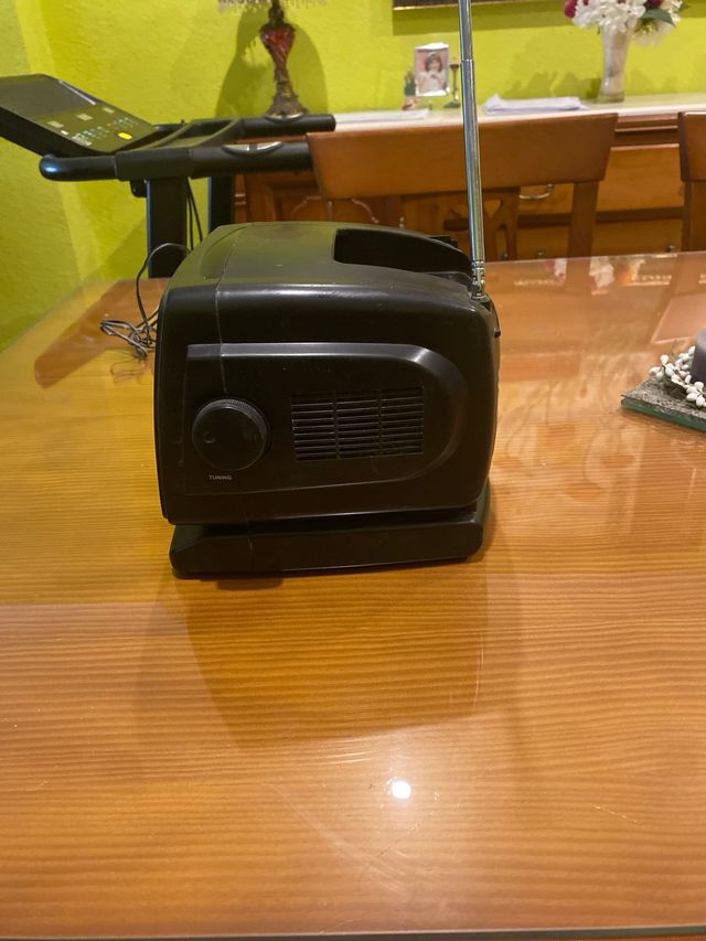 Mini TV Antigua Negra