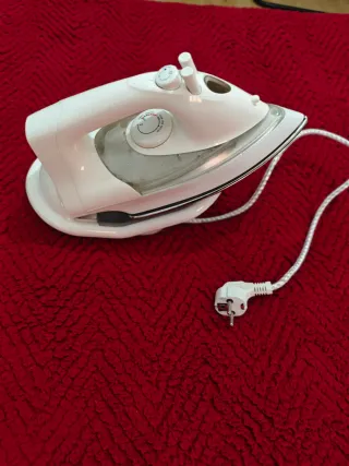 Plancha de vapor Sogo SS-6016CSI Blanca