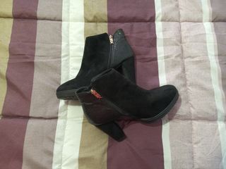 Botines Xti negros talla 41