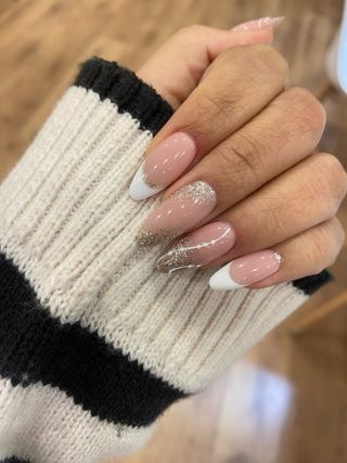 SERVICIO DE UÑAS A DOMICILIO