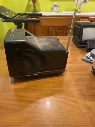 Televisor Antiguo Silvano Negro