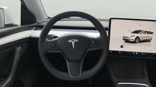 Tesla Model Y Tracción Trasera RWD 188 kW (256 CV)