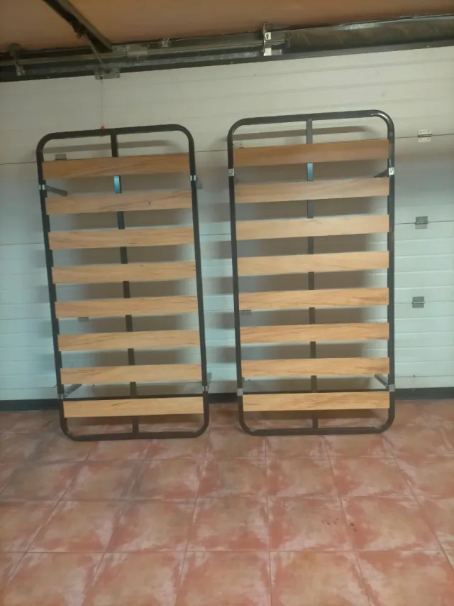 2 Somieres de 90cm con patas que se desmontan