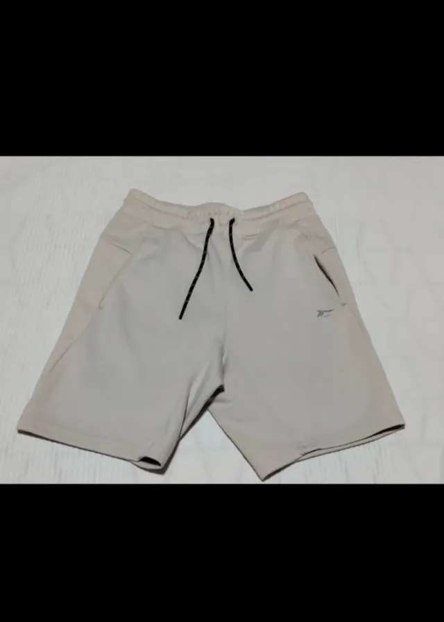 Pantalón corto Décimas