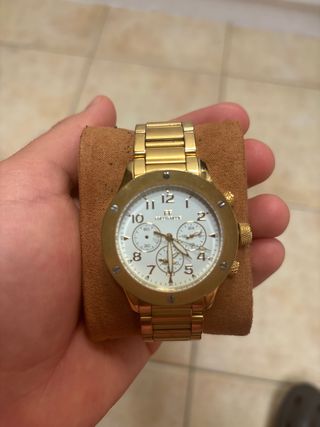 Reloj Folli Follie Colección Dum Dorado