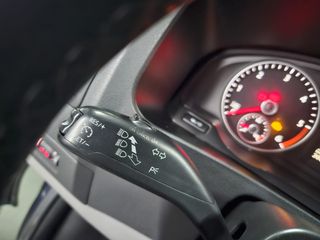 VOLKSWAGEN Transporter Kombi PRO Largo TN 2.0 TDI