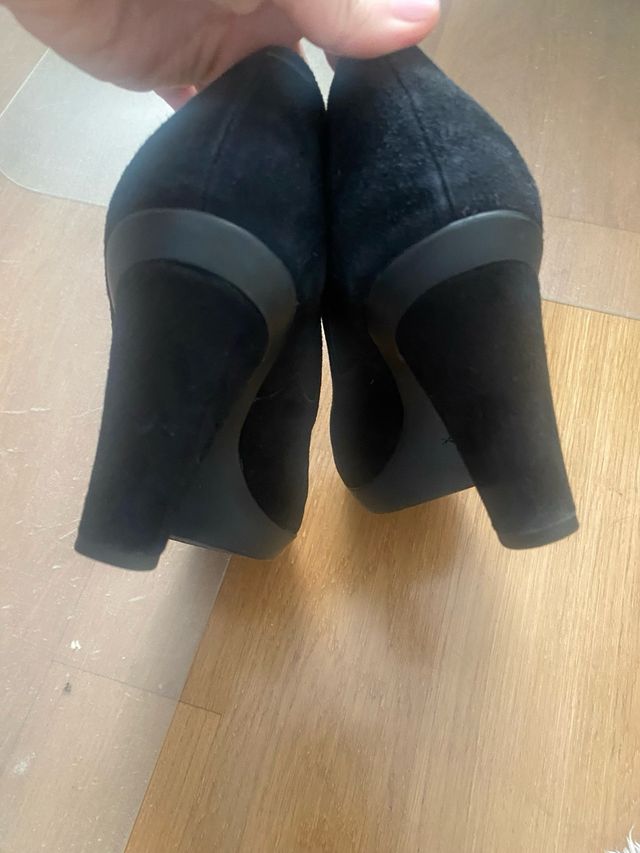 Botines Geox Tacón Ante Negro Talla 37