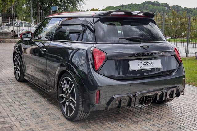 MINI jhon cooper works