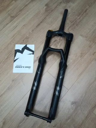 Suspensão Marzocchi Bomber Z1 160mm