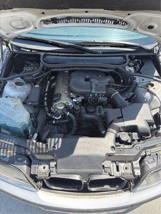 BMW Serie 3 2000 E46