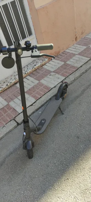 Patinete Eléctrico Xiaomi Essential