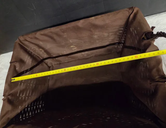 Cesta de mimbre con forro de tela desmontable