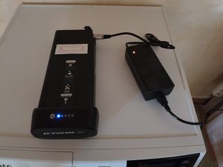 Bicicleta eléctrica BTWIN gris