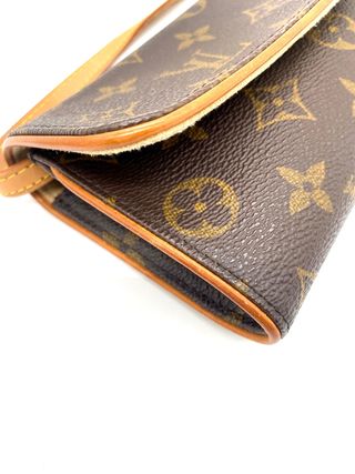 Pochette Twin Louis Vuitton Marrón