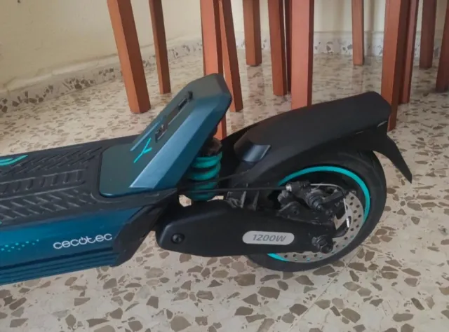 Patinete Eléctrico Cecotec Bongo Y65 connected.