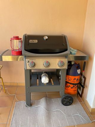 Il barbecue Weber Spirit include una bottiglia