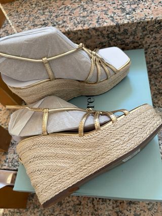 Sandalias Tintoretto Doradas Talla 36
