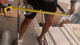 Escalera de piscina metálica