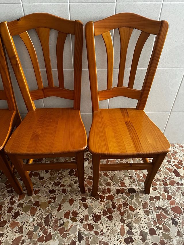 6 Sillas de Comedor de Madera