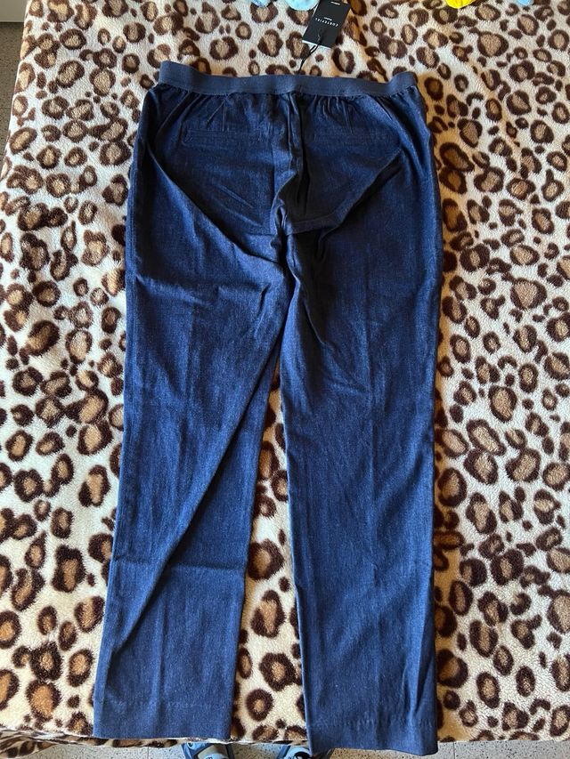 Pantalones elásticos azules