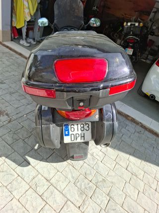 Honda Deauville 650