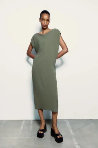Vestido verde sin mangas Zara