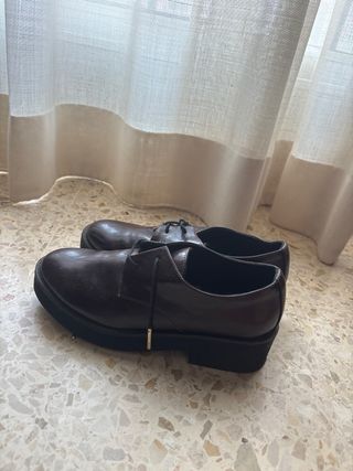 Mocasines Stradivarius burdeos