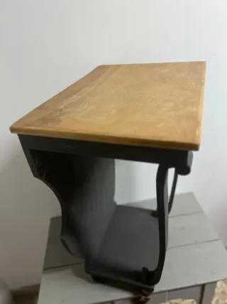 Mesa consola y Mesilla.
