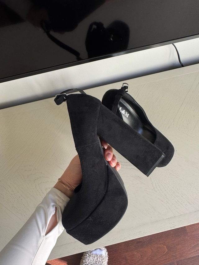 Zapatos de tacón negros plataforma