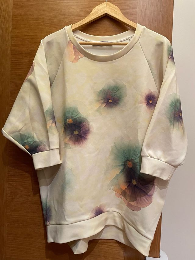 Sudadera acuarela floral