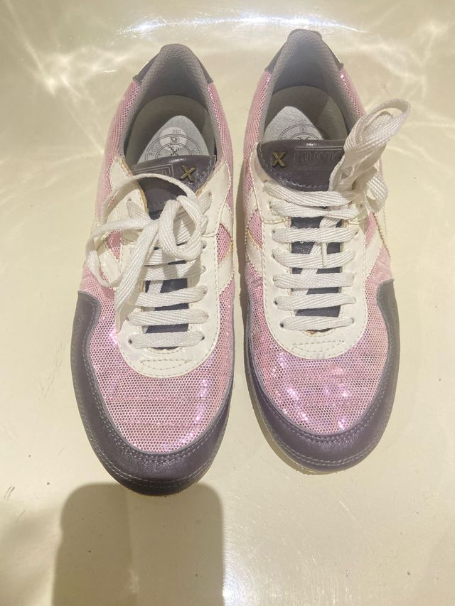 Zapatillas Munich rosas y grises