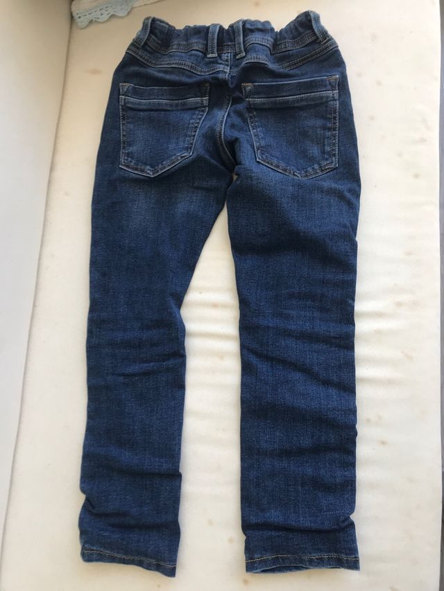 Pantalones vaqueros niño Talla 122 C&A