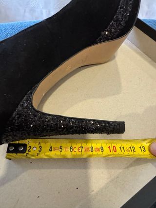 Tacones negros con brillos
