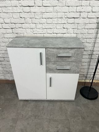 Cómoda Bobby gris y blanca