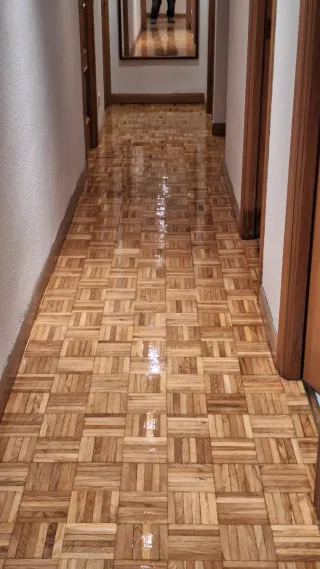 Instalación de tarimas y piso laminado