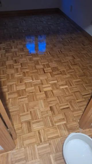 Instalación de tarimas y piso laminado
