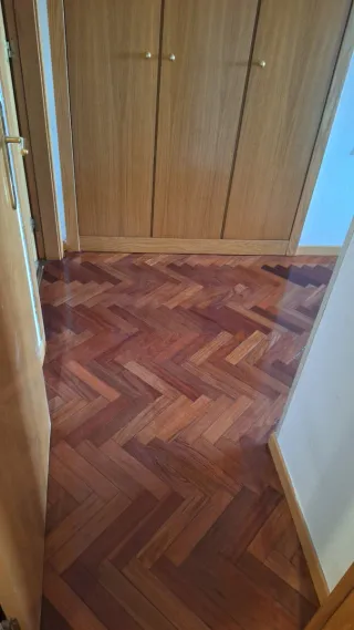 Instalación de tarimas y piso laminado