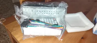 Radio Coche 60WX4 Modelo 7010B