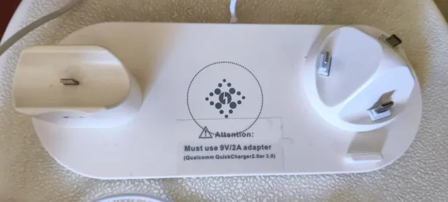 Cargador inalámbrico 3 en 1 para móvil y reloj