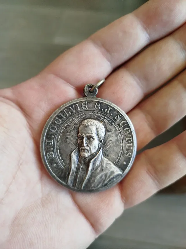 Medalla religiosa antigua B.J. Ogilvie S.I. Scotus
