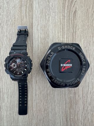 Casio G-SHOCK Reloj Negro y Rojo
Modelo GA-110